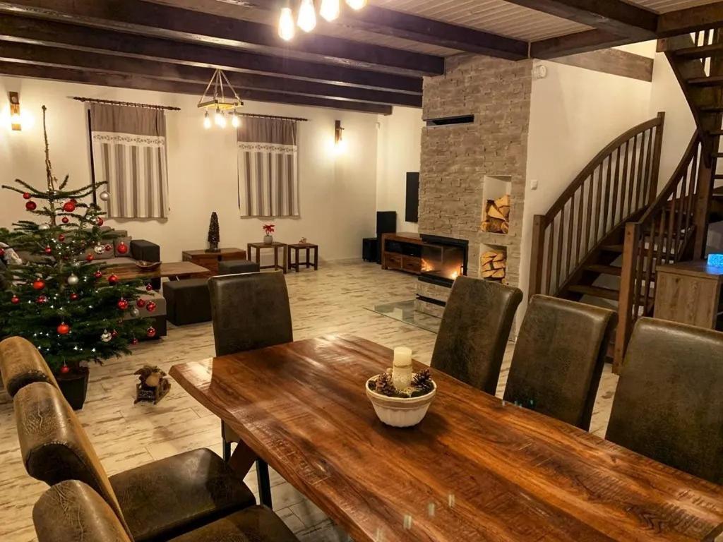 Vila Svistovka Stará Lesná Exteriér fotografie